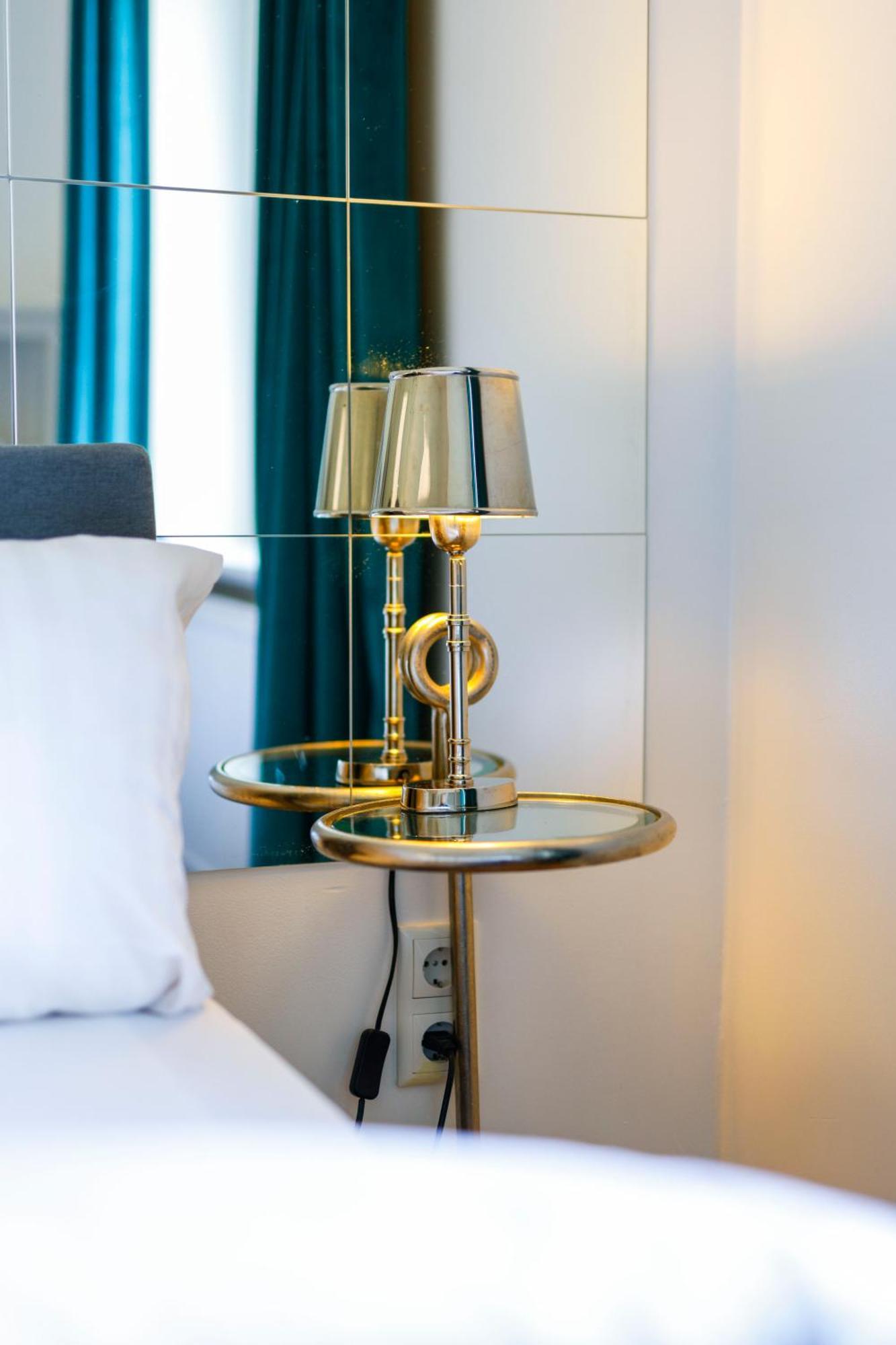 Sleephotels Alsterroom Hamburg Exterior foto